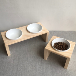 [防水] [實木] 寵物餐桌 雙口碗架 附瓷碗 第4張的照片
