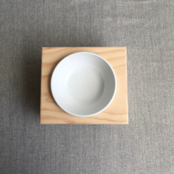 [防水] [實木] 寵物餐桌 單口碗架 附瓷碗 第5張的照片