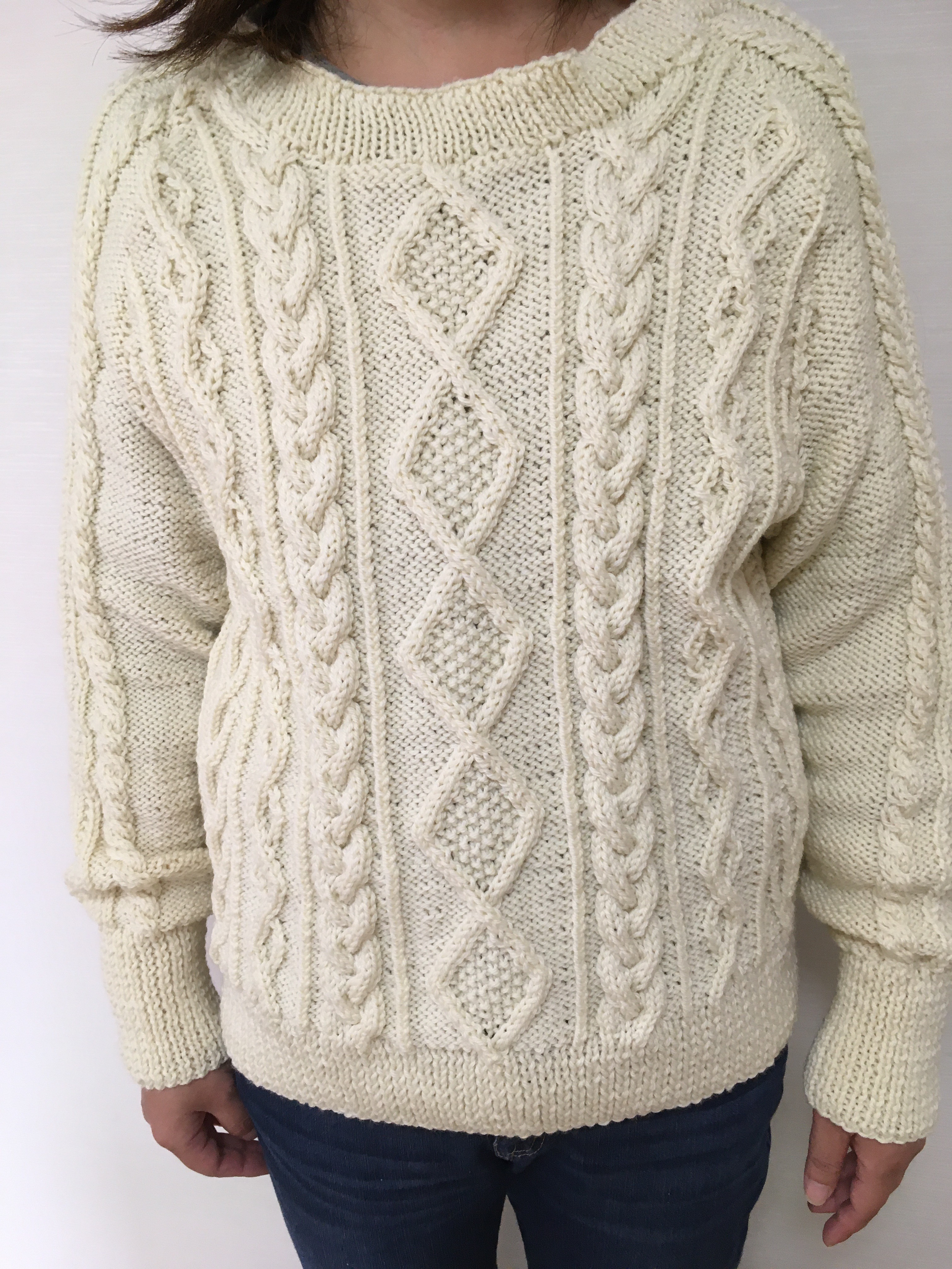 ラグラン袖の手編みサマーセーター