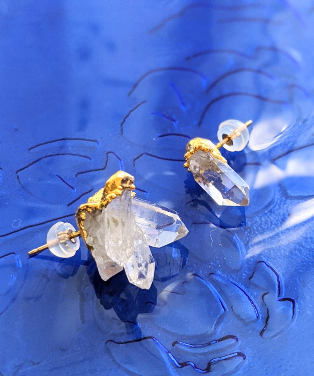 水晶クラスター アシンメトリーピアス トマスゴンサガ産