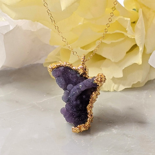 グレープアゲート（カルセドニ）ペンダント ネックレス・ペンダント