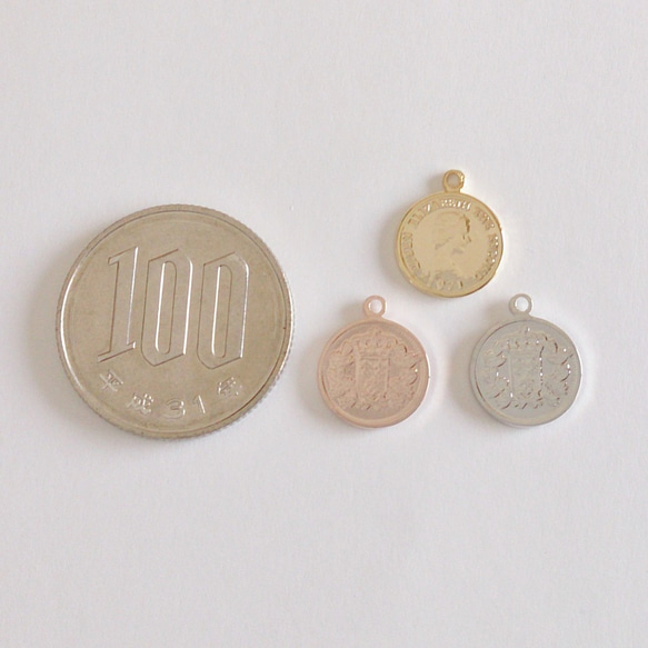 コインと選べるイニシャルのマスクチャームセット（シルバーカラー） 5枚目の画像