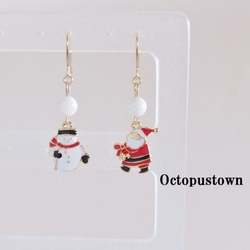 雪だるまと雪の結晶の揺れるピアス・イヤリング Snowman ピアス