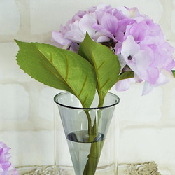 おしゃれな花瓶の紫陽花アレンジ1輪タイプ（ラベンダー、ライラック）マジカルウォーター使用 4枚目の画像