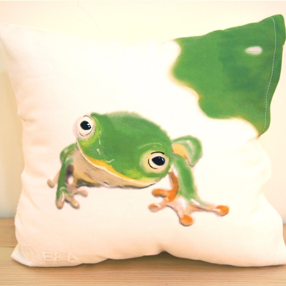 台北樹蛙(右葉)抱枕-30cm 第1張的照片