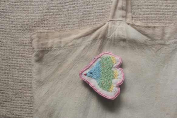 快樂小鳥刺繡別針 Happy Bird Embroidered Pin 第3張的照片