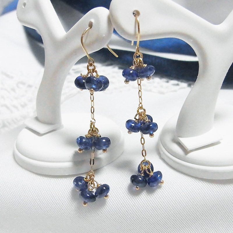 K18 ブルーサファイア ピアス