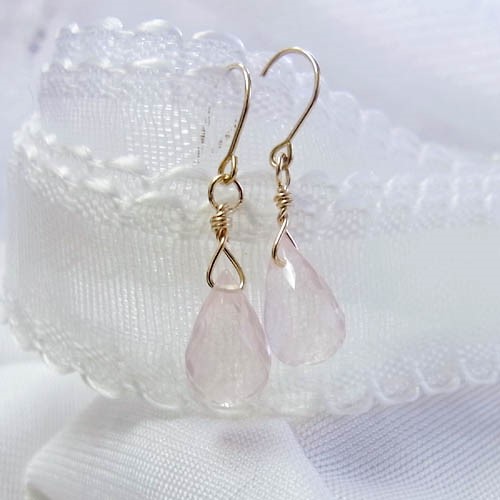 K18 しずくが可愛い ローズクォーツ ピアス