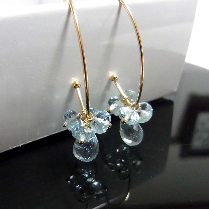 K18 アクアマリンの上品な マーキスピアス