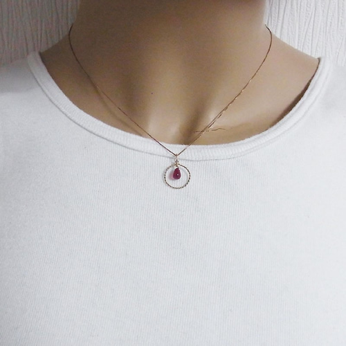 ドットのデザインがかわいいルビーのステーションネックレスK10YG 7月誕生石のアクセサリー K10YG ルビー ステーションネックレス