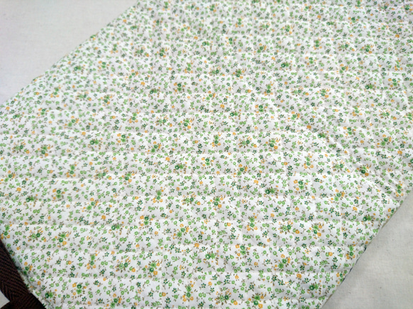 《送料無料》大きな緑の花柄  携帯用ミニ座布団 2枚目の画像