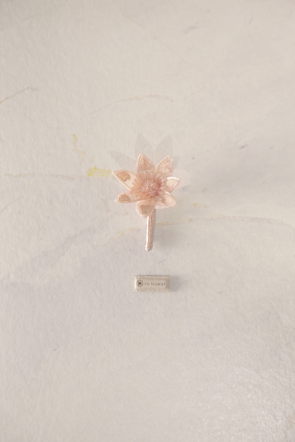 Puの羅DIYA  - ロマンチックなピンクのブローチ 3枚目の画像