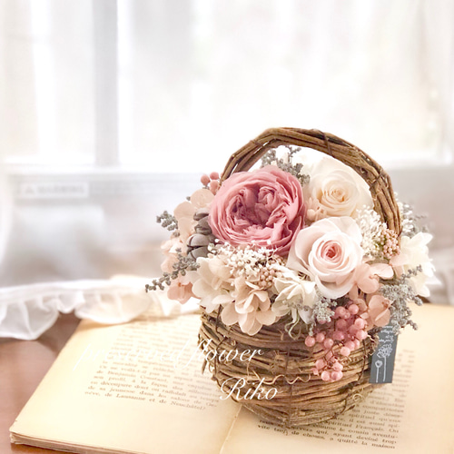 HANDMADE プリザーブドフラワー アレンジメント 花籠 薔薇 HANDMADE プリザーブドフラワー アレンジメント 花籠 薔薇