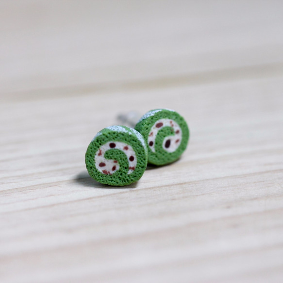 袖珍蛋糕卷耳環 Miniature Sweet Roll Cake Earring 第4張的照片