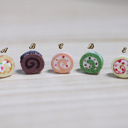 袖珍蛋糕卷耳環 Miniature Sweet Roll Cake Earring 第6張的照片