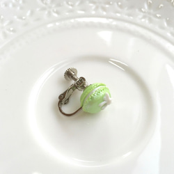 袖珍珠光馬卡龍耳環 Miniature Pearl Macaron 第9張的照片