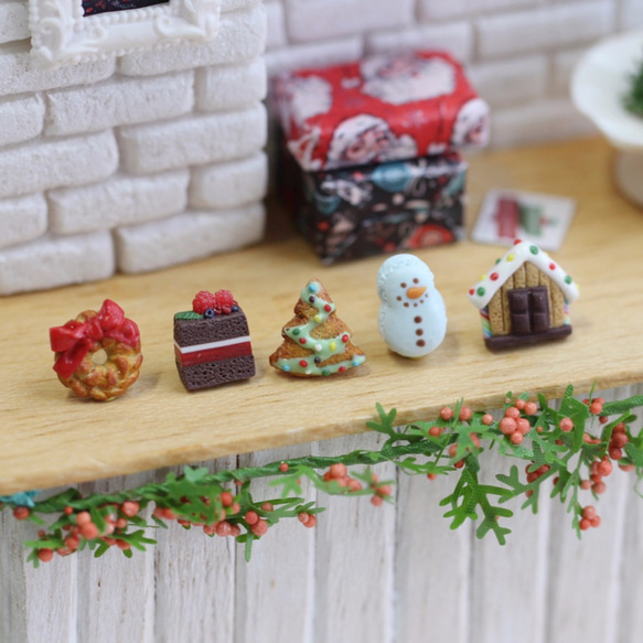 袖珍聖誕甜點耳環套組 Miniature Christmas Dessert Earring Set 貼耳式 第2張的照片