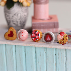 草莓季袖珍耳環套組 Strawberry season miniature earring 第4張的照片