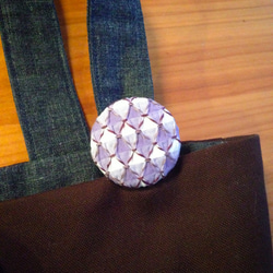 スモッキング刺繍くるみボタンのヘアゴム S-1 2枚目の画像