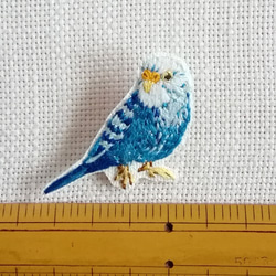 鳥☆彡 toridori刺繍ブローチ　002 1枚目の画像