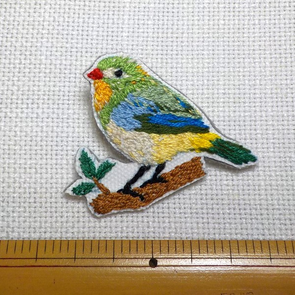 鳥☆彡 toridori刺繍ブローチ　018 1枚目の画像