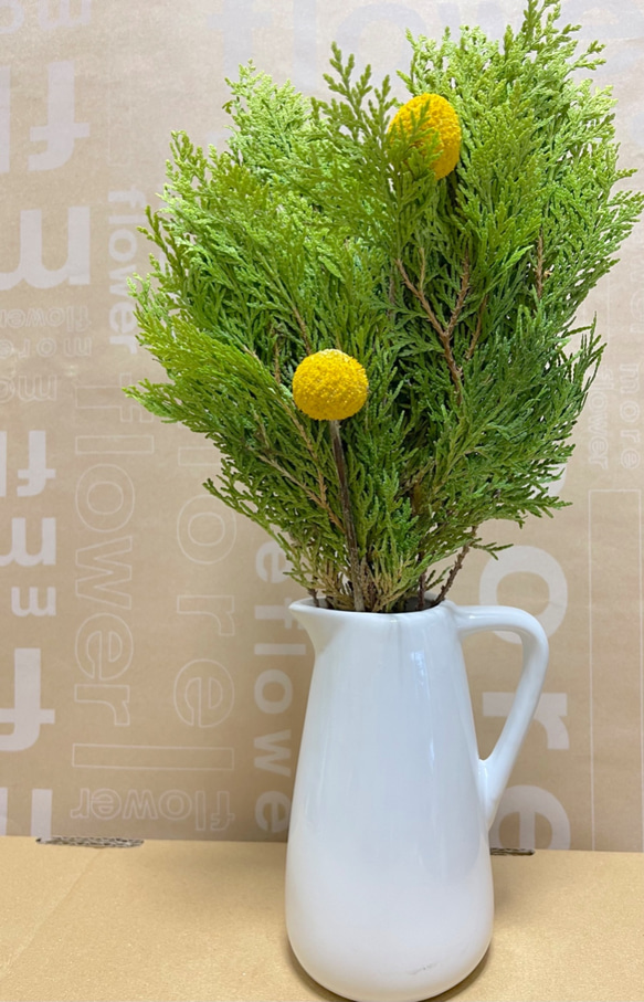グリーンのあるお部屋　コニファーの鮮やか　スワッグ　花器♬ 2枚目の画像