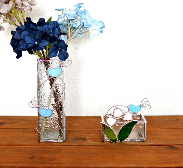 ステンドグラスの花瓶　青い鳥　薄いブルー 4枚目の画像