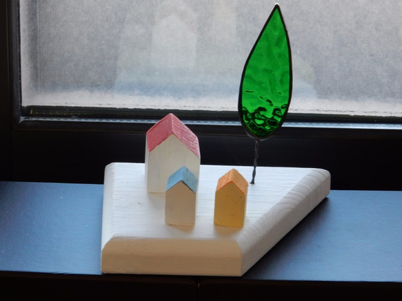 ガラスの木と小さなお家のオブジェ　ホワイト 1枚目の画像