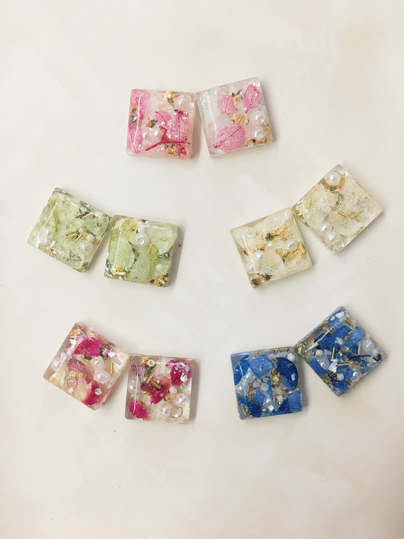 ピアス イヤリング レジン 四角 ドライフラワー カラフル