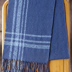 手織り・ネイビーのシルクコットンストール 4枚目の画像