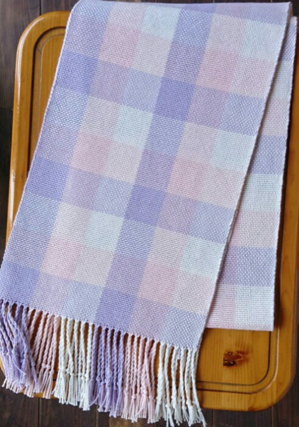 手織り・シルクコットンのチェックストール 4枚目の画像