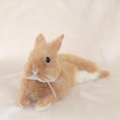 ☆様　うさぎ羊毛フェルトお手手付き 12b9321e32c65d0f99c997492116d6