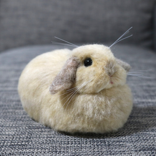 ロップイヤーのうさぎさん リンクス 羊毛フェルト 羊毛フェルト