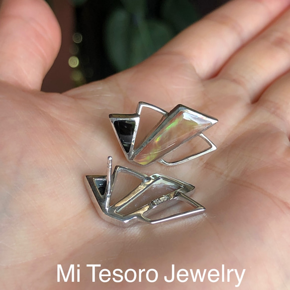 Mi Tesoro 時尚的天然石耳環-珠母貝/黑瑪瑙貼式耳針/穿耳メノウ(アゲート、アゲット)マザーオブパールイヤリング 第4張的照片