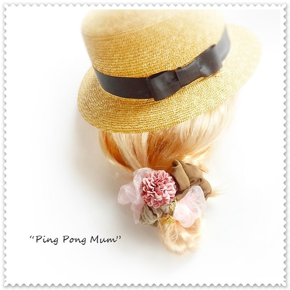Ping Pong Mum；フラワーギフト シュシュ；ピンク オーガンジー ブラウン ベージュ・大人かわいい プレゼント 2枚目の画像