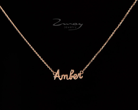 ネームネックレス　Amberネックレス　ローズゴールドネックレス 1枚目の画像