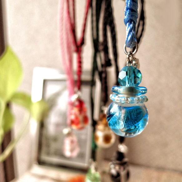 Diffuser Necklace Cord Petite Aroma Vial Art Glass 7枚目の画像