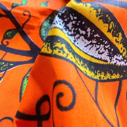アフリカンプリント 生地 アフリカ布004 ボタニカル 植物 幅110 長さ90 手作り ハンドメイド オレンジ色 3枚目の画像