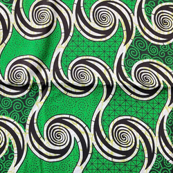 アフリカンプリント 生地 アフリカ布011 渦巻き グリーン 緑/白 幅113 長さ90 手作り ハンドメイド 1枚目の画像