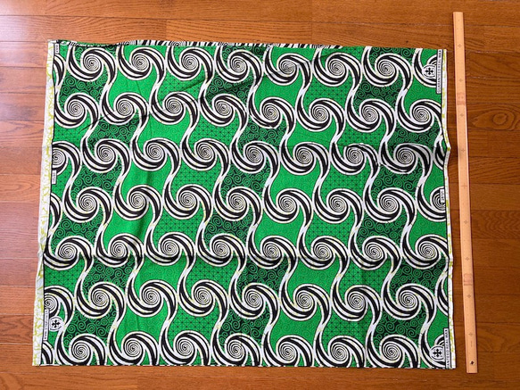 アフリカンプリント 生地 アフリカ布011 渦巻き グリーン 緑/白 幅113 長さ90 手作り ハンドメイド 2枚目の画像