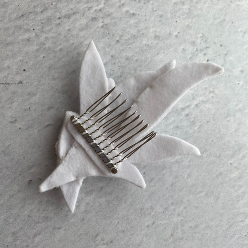 刺繍ビジュヘッドアクセ スワロフスキー ヘアアクセ アクセサリー