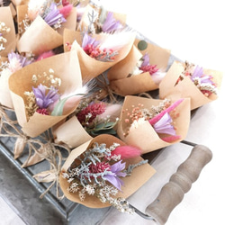 結婚式 ミニブーケ ピンク系 ミニ花束 席札 ドライ＆プリザーブドフラワー ウェディング bouquet001 2枚目の画像