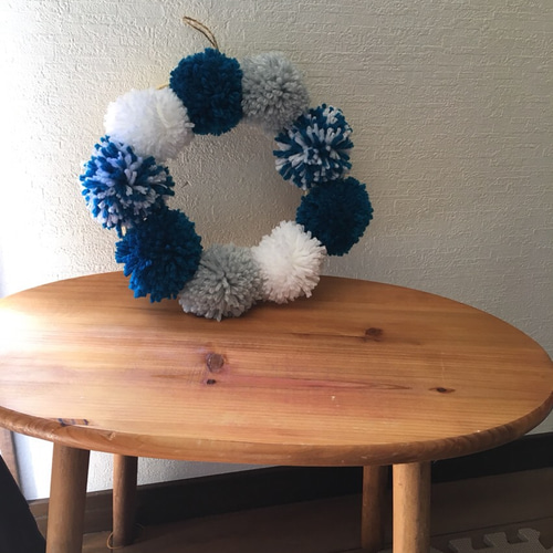 ぽんぽんリース ブルー系 リース karimero 通販 3886590｜Creema(クリーマ)