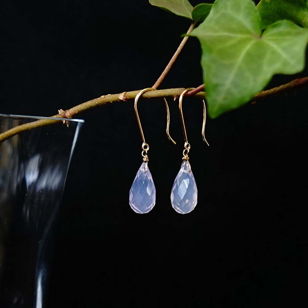 K18 スコロライト ほんのりパープル 美しいカット ドロップ 天然石 癒しピアス or イヤリング