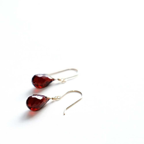 Bloody Mary KONRON ドロップピアス ガーネット ポストK18