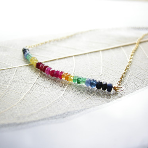 ✨天然石さざれ石MIXトルマリン・エメラルドネックレス✨ ✨天然石さざれ石MIXトルマリン・エメラルドネックレス✨