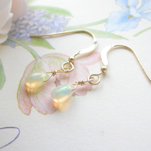 みっちゃん◆エチオピアオパールピアス✧14kgf みっちゃん様専用◇エチオピアオパールピアス✧14kgf - メルカリ