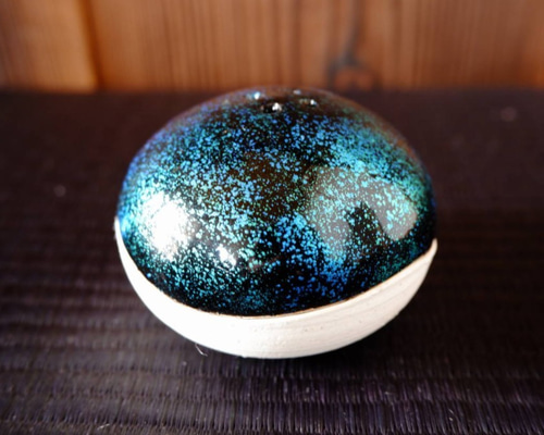 香炉または小物入れ 白地 青緑ライン 線香炉 青磁 | 商品詳細 | 高島屋