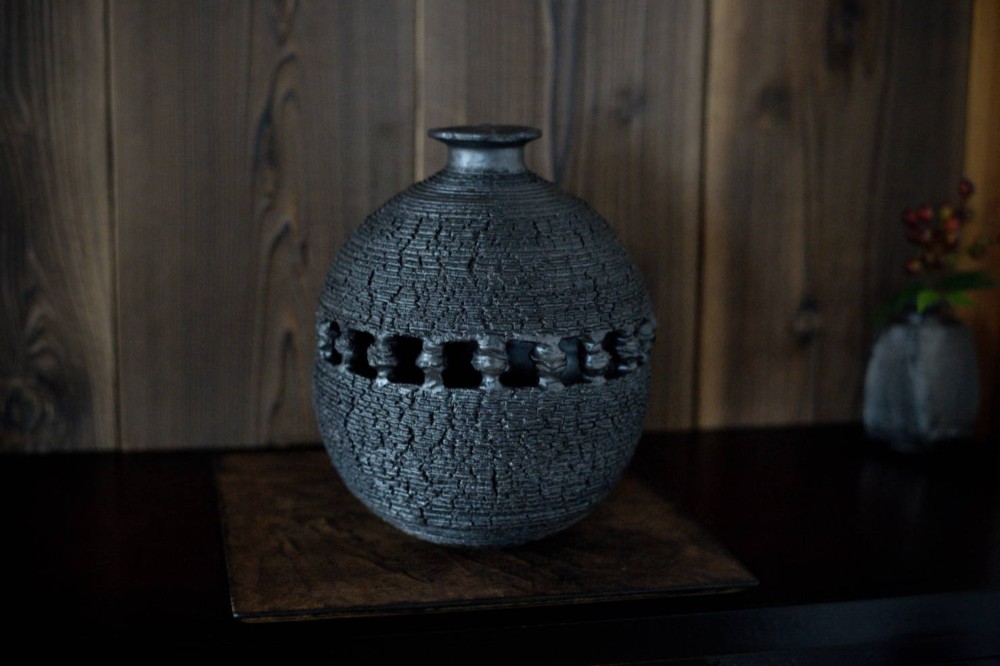 黒い陶器製花瓶2点セット 61qt4p96WdL._UF894,1000_QL80_.jpg