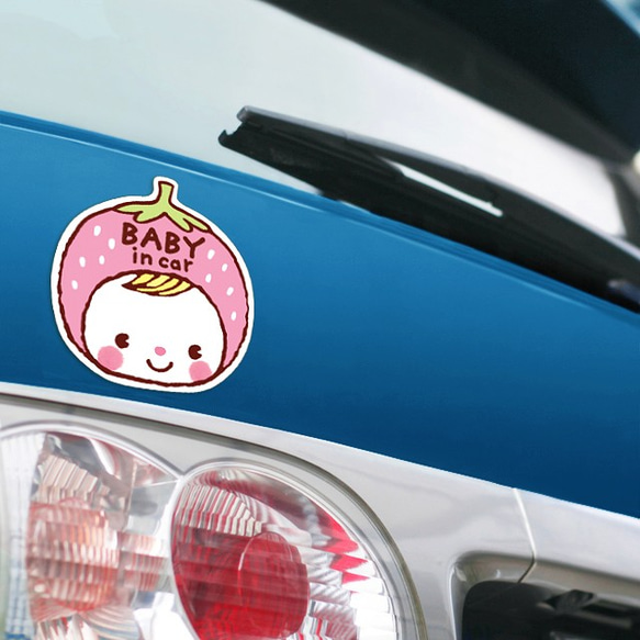 BABY IN CAR ベビーインカー 車用マグネットステッカー(ピンクなかわいいストロベリー） 3枚目の画像